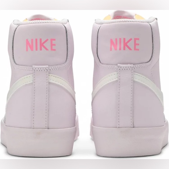 Women's Blazer Mid 77, Digital pink color. - Picture 8 of 8
